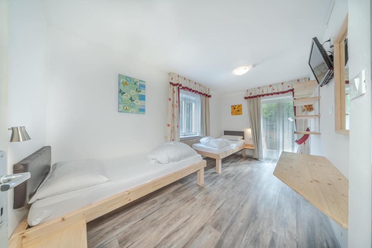 Garni Hotel Melissa 卡斯特尔罗托 外观 照片