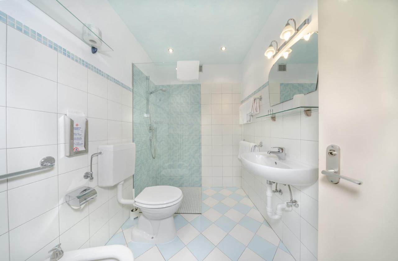Garni Hotel Melissa 卡斯特尔罗托 外观 照片