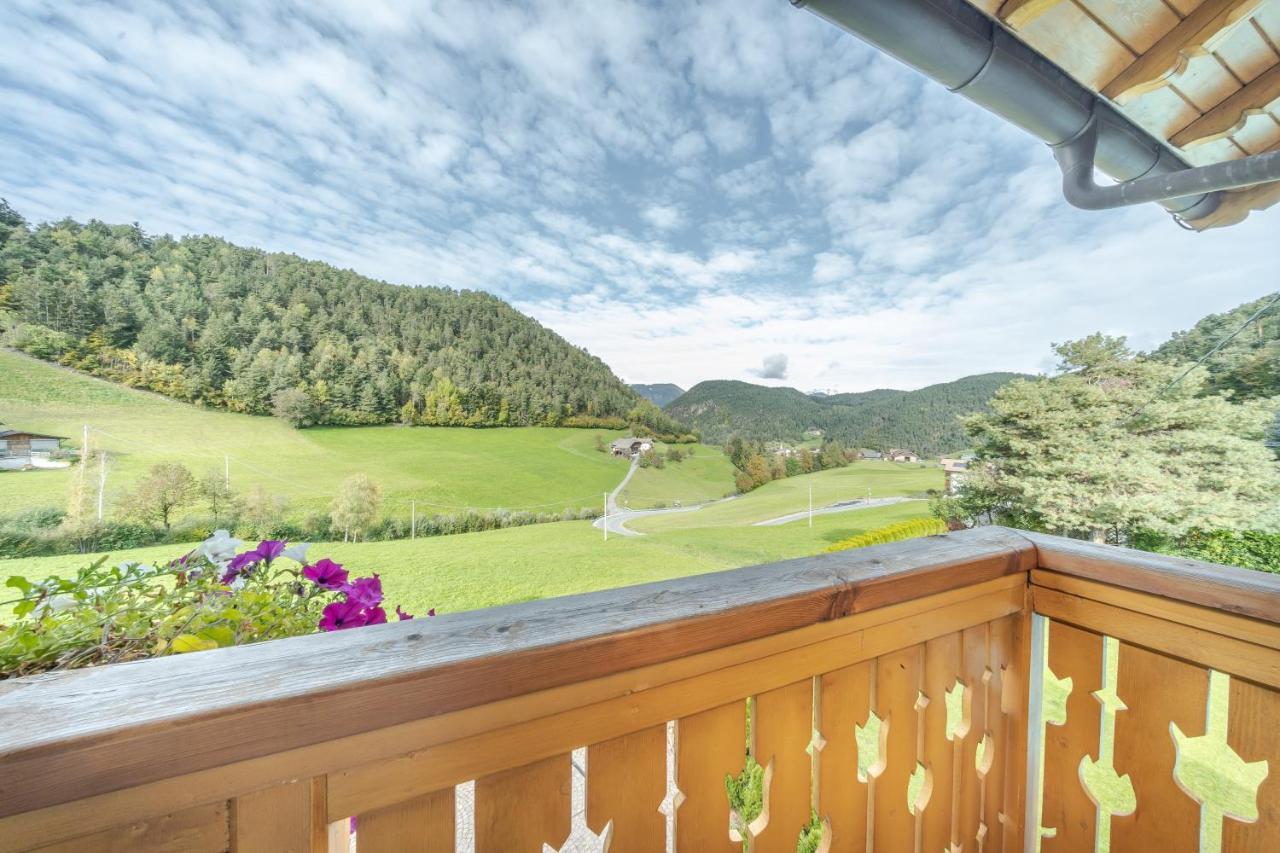 Garni Hotel Melissa 卡斯特尔罗托 外观 照片