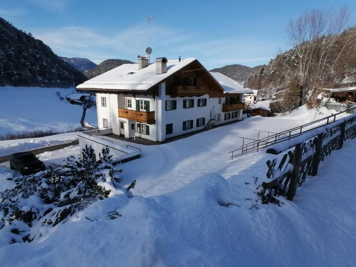 Garni Hotel Melissa 卡斯特尔罗托 外观 照片