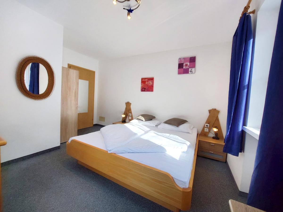 Garni Hotel Melissa 卡斯特尔罗托 外观 照片
